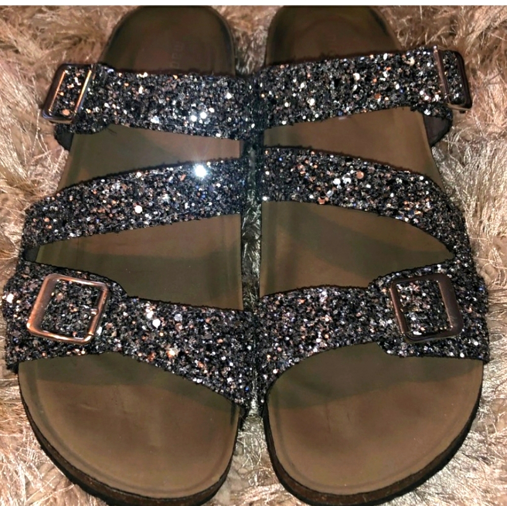 ISO Madden girl sparkle sandals size 8.5-9